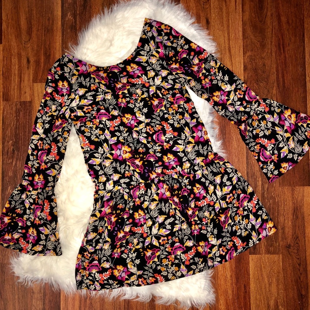 H&M Divided Bell Sleeve Floral Tunic Dress - Picture 8 of 8